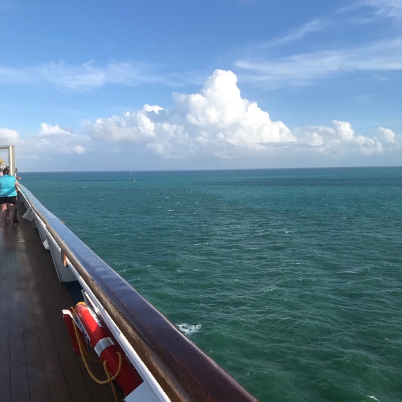 Meet your Posher, Rene - Picture 1 of 1